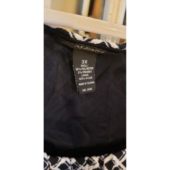 NWT - Alfani - Ruched Patterned Short Sleeved Dress Top - Same 3X - Picture 5 of 8
